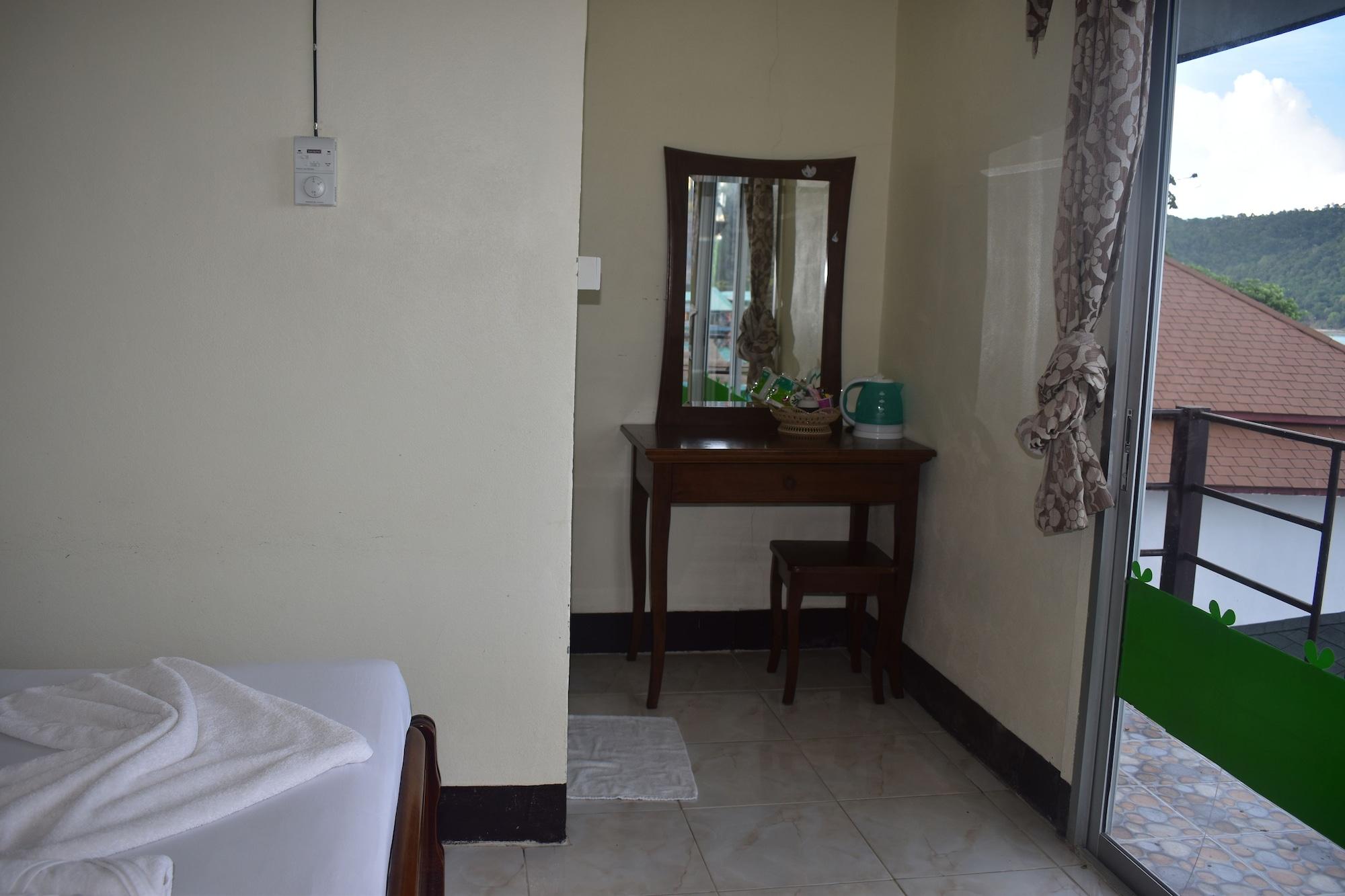 Phi Phi Beach Front Resort Luaran gambar